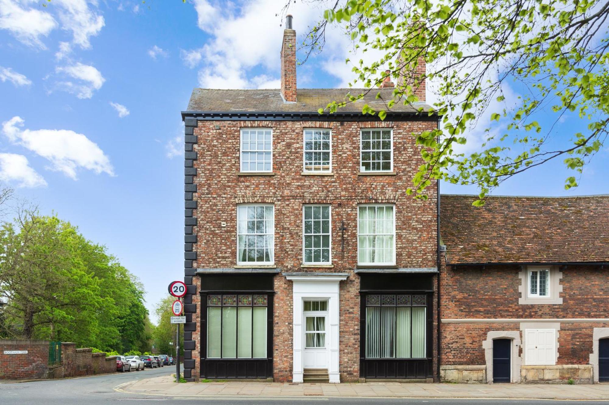 Bootham Court Grade II Duplex Apartment With Free Parking & Wi-Fi - Sleeps 2-6 People York Exterior photo